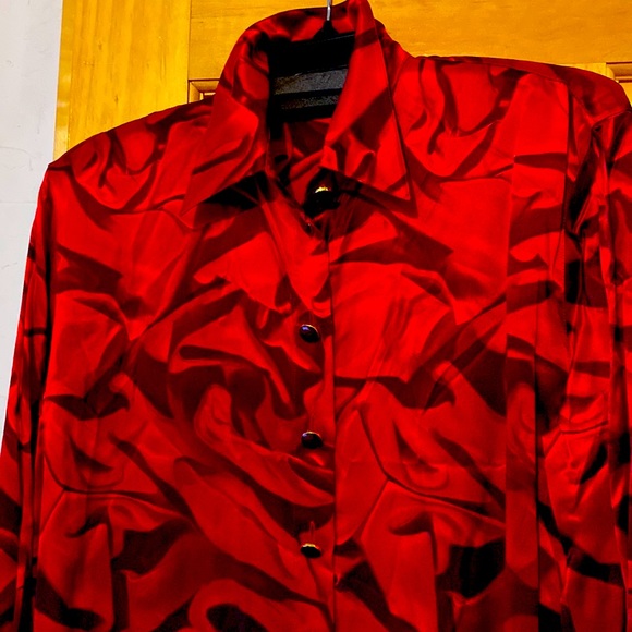 Escada 💯Silk Stunning Red Print Gorgeous Buttons ButtonDown ShirtMade InGermany